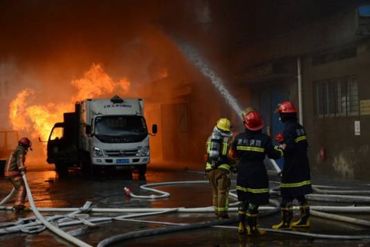 12·1温州化工市场爆炸起火事件