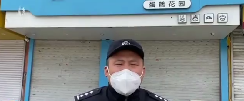 黑龙江俩“大白”撬蛋糕店被指盗窃，当地警方对此作何回应？