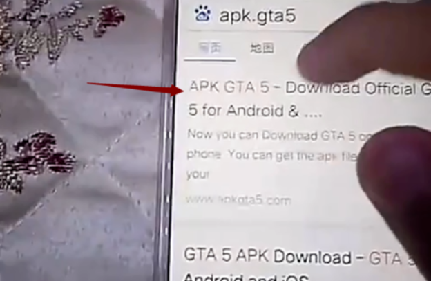 如何玩手机版gta5？