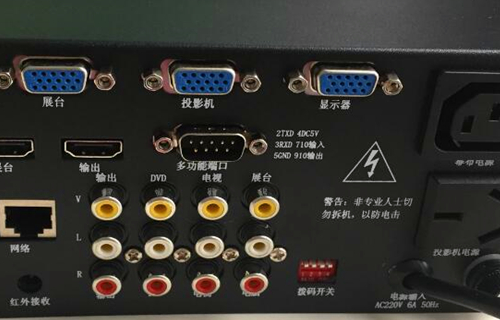 电脑连接显示器的线叫什么线