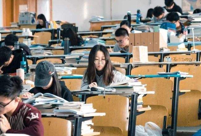 大学生的出路是什么