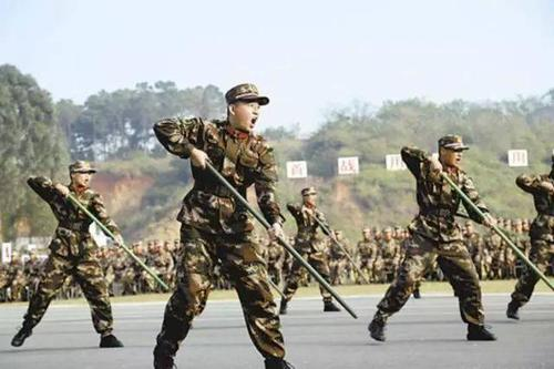 浙江两名高校学生拒服兵役，拒服兵役会导致什么后果？