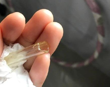 尽量不要用玻璃吸管的话题冲上热搜，用这种吸管有什么隐患？