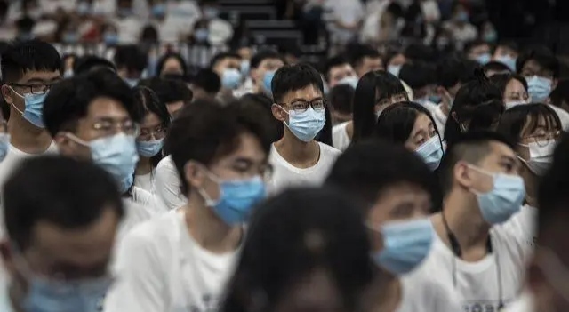 近日，重庆全市实行校园封闭管理，大学校园实行封闭式管理可避免哪些问题？