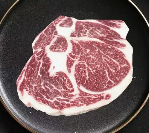 美味的肉眼牛排是牛的哪个部位？