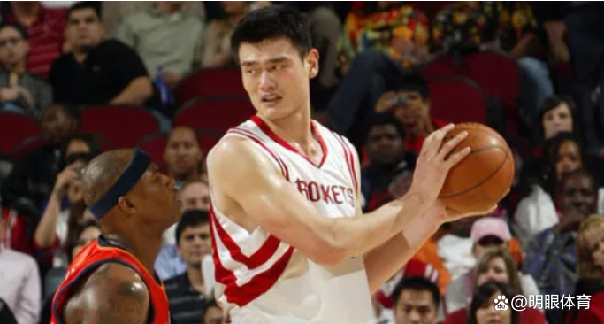 为什么林书豪在NBA的待遇和姚明的不一样？