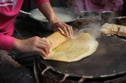 女子买煎饼加料，竟加出下颌关节炎，这到底是怎么回事？