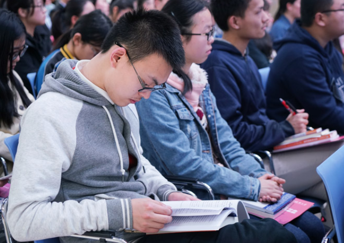 谈一下大学生对新时代的认识