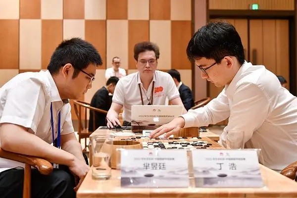 围棋排名世界第一的是谁？