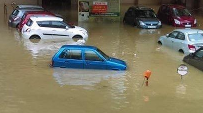 河南郑州下起百年一遇大暴雨，郑州的暴雨打破了哪些历史记录？