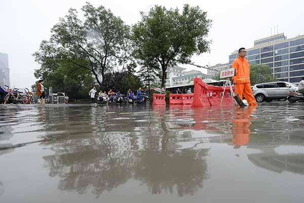 山西强降雨已致15人遇难3人失踪，政府是否会给予遇难人员家属相应补贴？