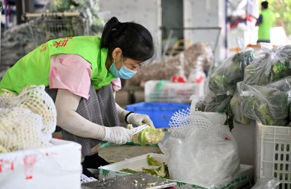 三亚采取哪些举措来保障居民的生活物资供应？有哪些值得借鉴的措施？