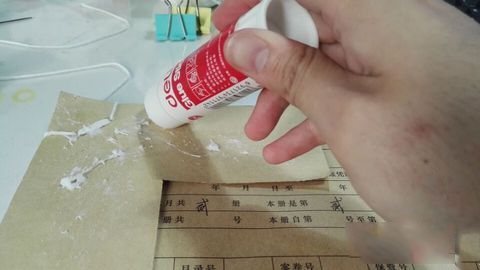 会计凭证三个孔的来自怎么装订，三个孔要形成三角形怎么装订和穿线